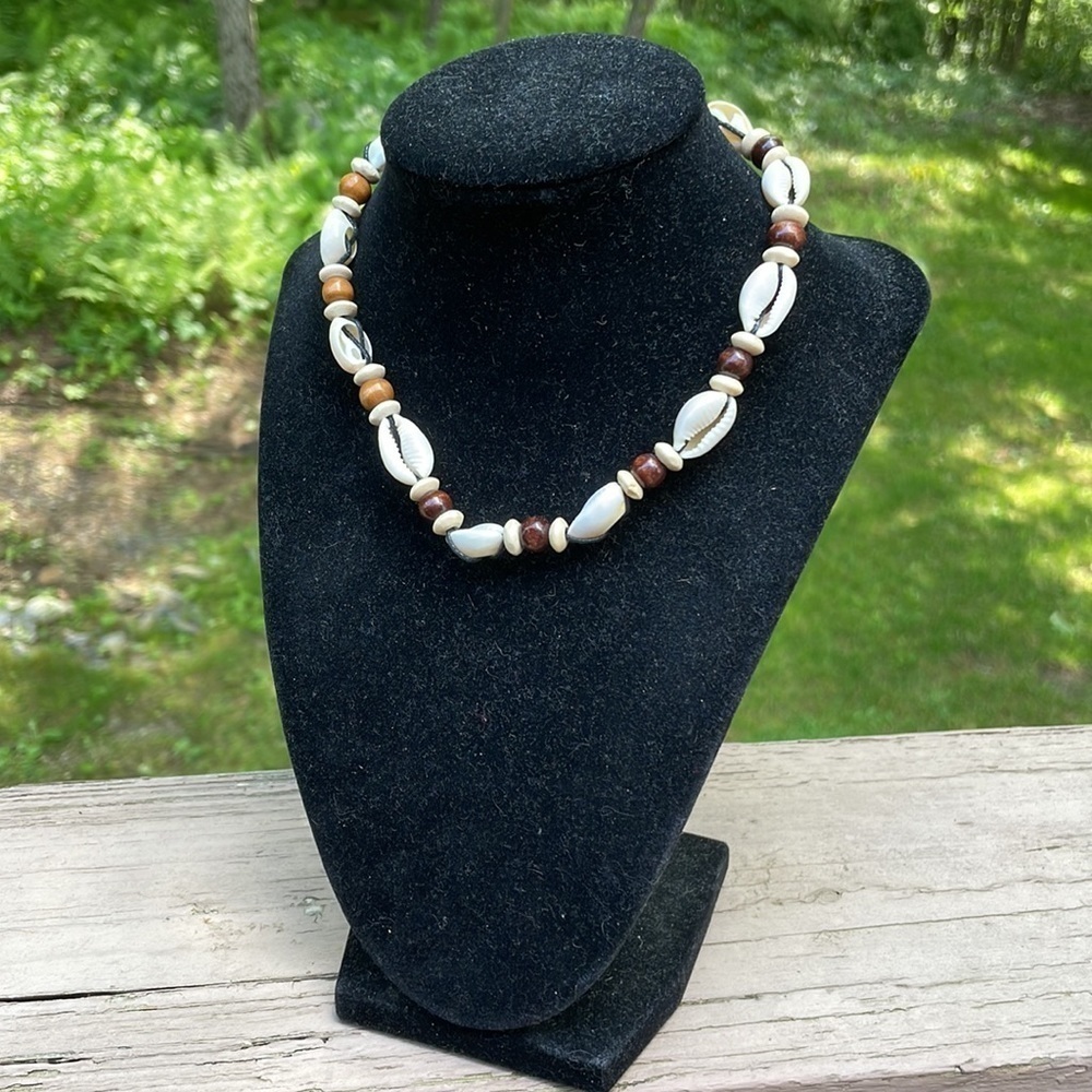 Boho Wooden Shell Beaded Necklace - Picture 4 of 14